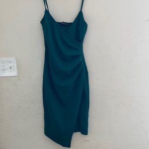 Pretty little thing Green dress with split| deep neck